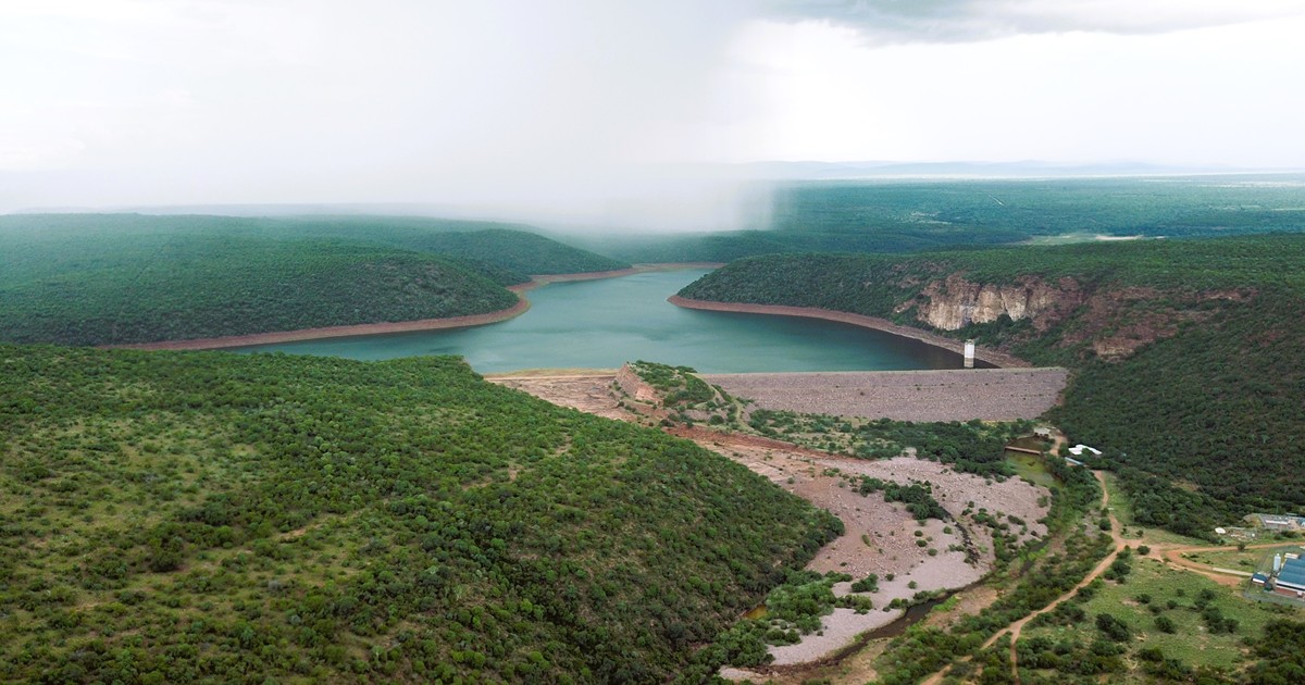 This tool was created in Looker Studio to allow users to quickly explore historical dam level data for South Africa